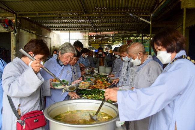Cúng dường Tam bảo chùa Đống Cao, Thanh Hóa