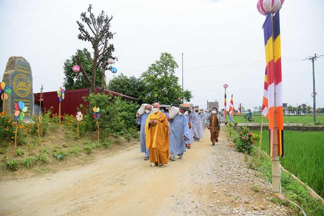 Cúng dường Tam bảo chùa Đống Cao, Thanh Hóa