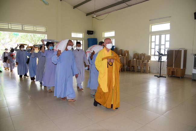 Cúng dường Tam bảo chùa Đống Cao, Thanh Hóa