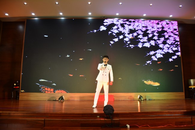 Performance night to celebrate Buddha's birthday