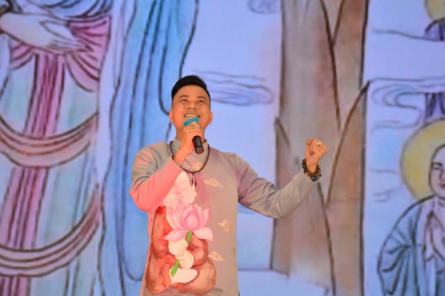 Performance night to celebrate Buddha's birthday