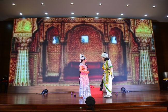 Performance night to celebrate Buddha's birthday