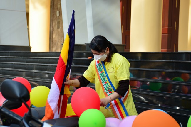 Diễu hành xe máy mừng đại lễ Phật Đản 2022