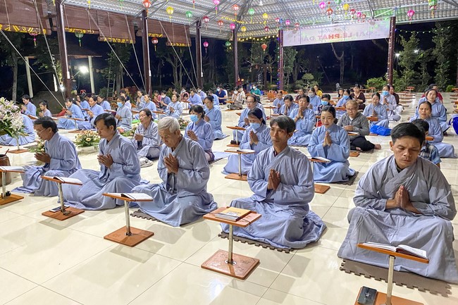 Chùa Suối Pháp: Lễ sám hối định kỳ