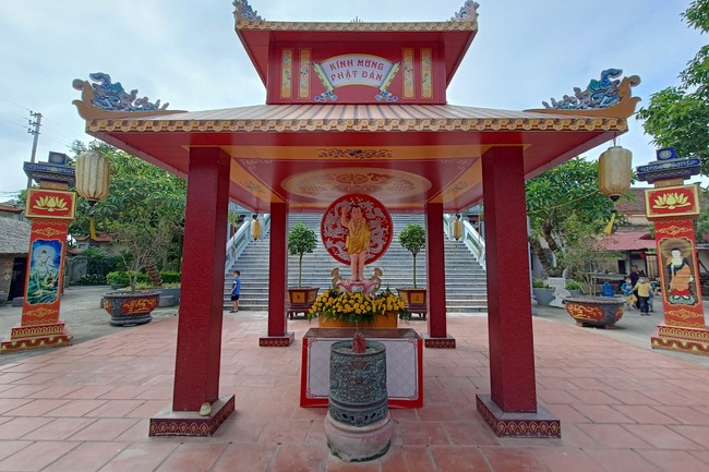 Buddha's Birthday Ceremony at  Tay Khanh pagoda - Thai Binh