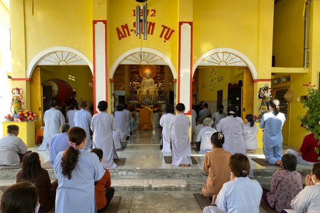 Buddha's Birthday celebration at An Son pagoda, Quang Ngai