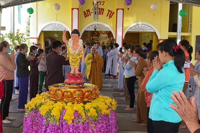 Buddha's Birthday celebration at An Son pagoda, Quang Ngai