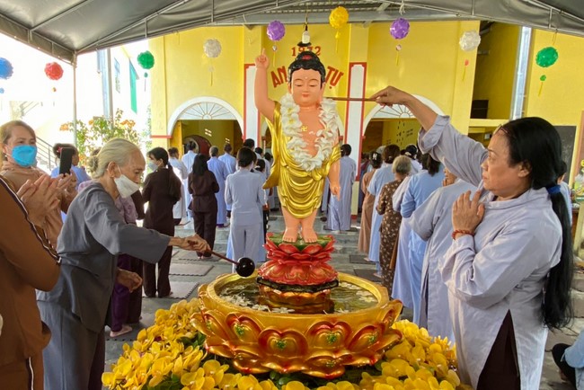 Buddha's Birthday celebration at An Son pagoda, Quang Ngai