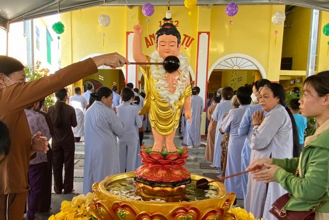 Buddha's Birthday celebration at An Son pagoda, Quang Ngai