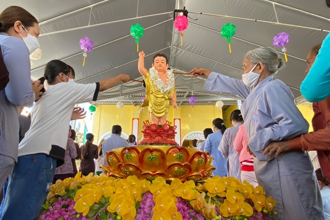 Buddha's Birthday celebration at An Son pagoda, Quang Ngai