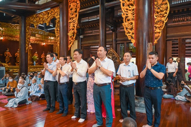 Vesak Great Ceremony in 2022 at Hoa Phuc Pagoda
