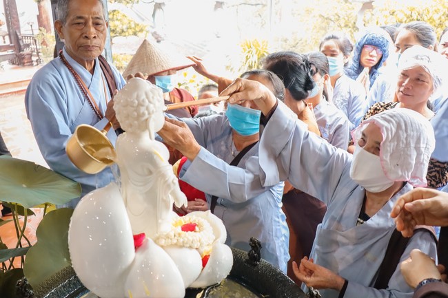 Vesak Great Ceremony in 2022 at Hoa Phuc Pagoda