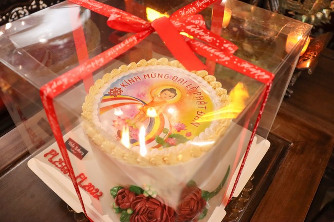 Vesak Great Ceremony in 2022 at Hoa Phuc Pagoda