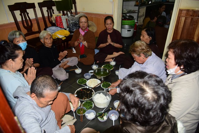 Lễ cầu an tư gia Phật tử Liên Nga, Liên Hiền, Quảng Bình