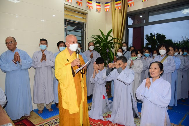 Lễ cầu an tư gia Phật tử Liên Nga, Liên Hiền, Quảng Bình