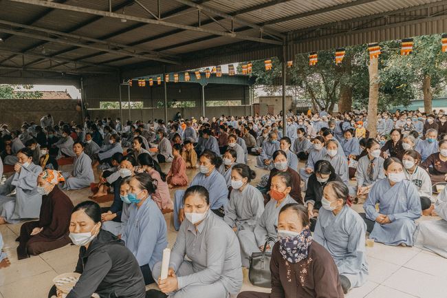 Buddha's birthday ceremony at Can Mon Temple