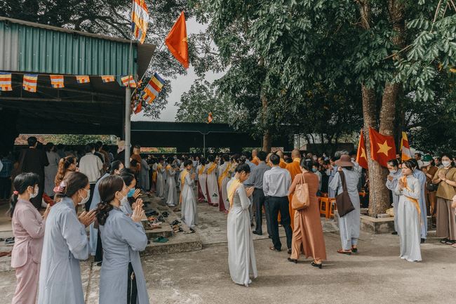 Buddha's birthday ceremony at Can Mon Temple
