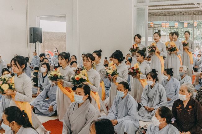 Buddha's birthday ceremony at Can Mon Temple