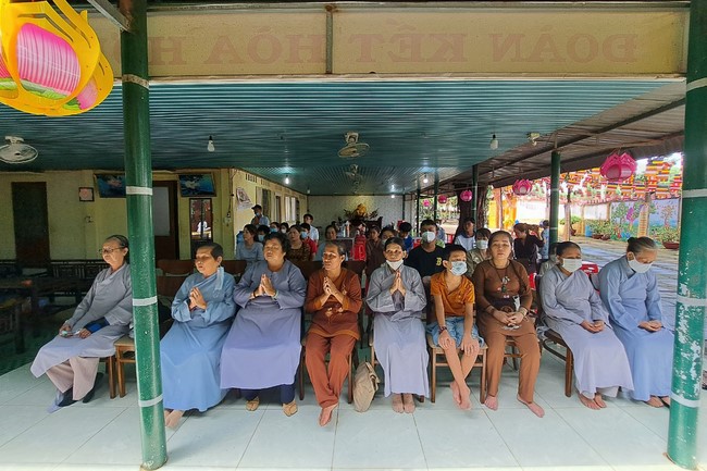 Welcome the Buddha's Birthday at Nhat Phap Pagoda
