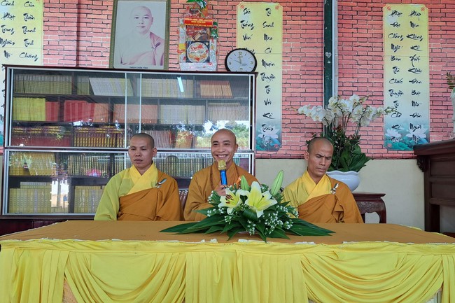 Welcome the Buddha's Birthday at Nhat Phap Pagoda