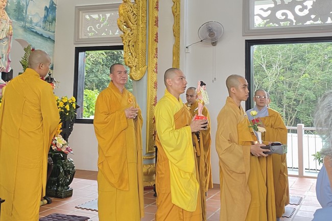 Buddha's Birthday Ceremony at Bao Quang Pagoda