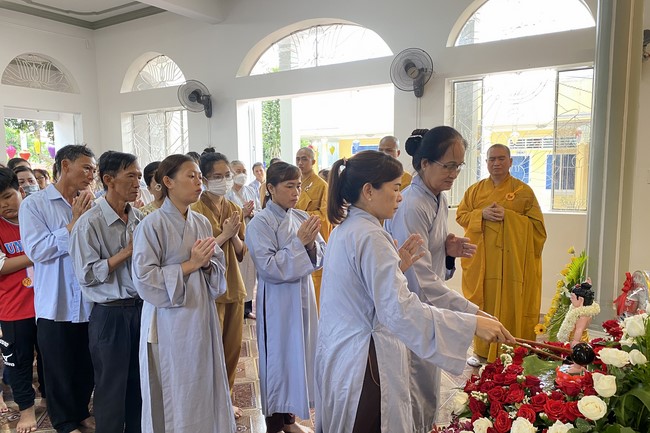 Buddha's Birthday Ceremony at Bao Quang Pagoda