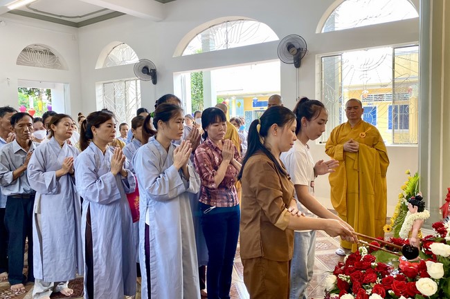 Buddha's Birthday Ceremony at Bao Quang Pagoda