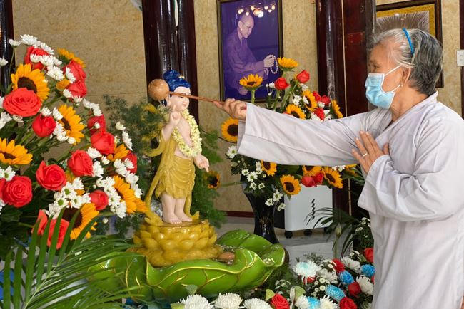 Buddha's Birthday Ceremony at a Hoang Phap Pagoda branch, Cu Chi