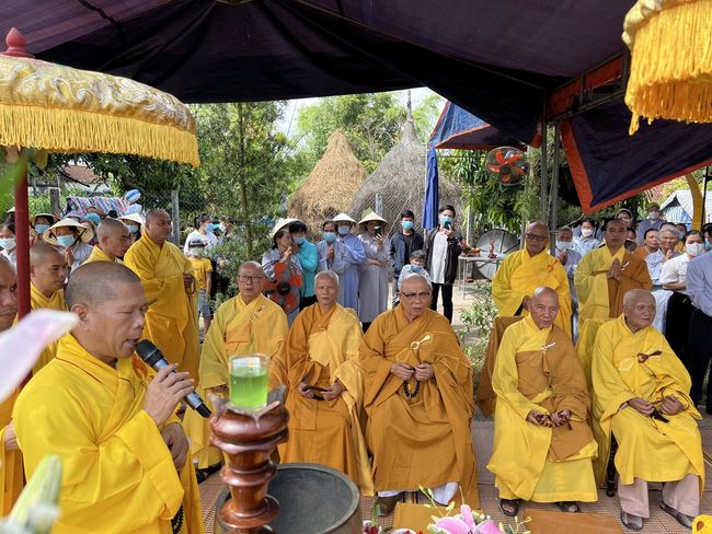 Lễ chú nguyện rót đồng đúc Đại hồng chung tại chùa An Sơn