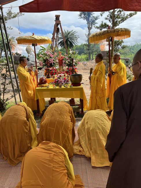 Lễ chú nguyện rót đồng đúc Đại hồng chung tại chùa An Sơn