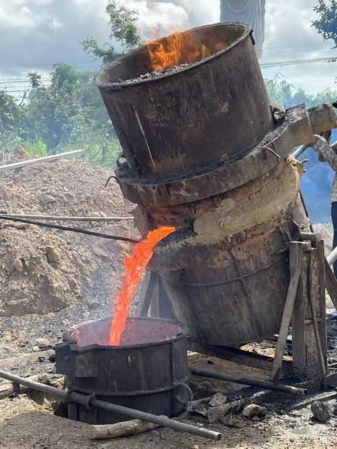 Lễ chú nguyện rót đồng đúc Đại hồng chung tại chùa An Sơn