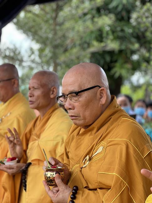 Lễ chú nguyện rót đồng đúc Đại hồng chung tại chùa An Sơn