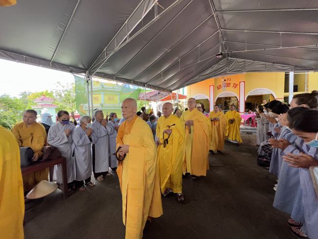 Lễ chú nguyện rót đồng đúc Đại hồng chung tại chùa An Sơn