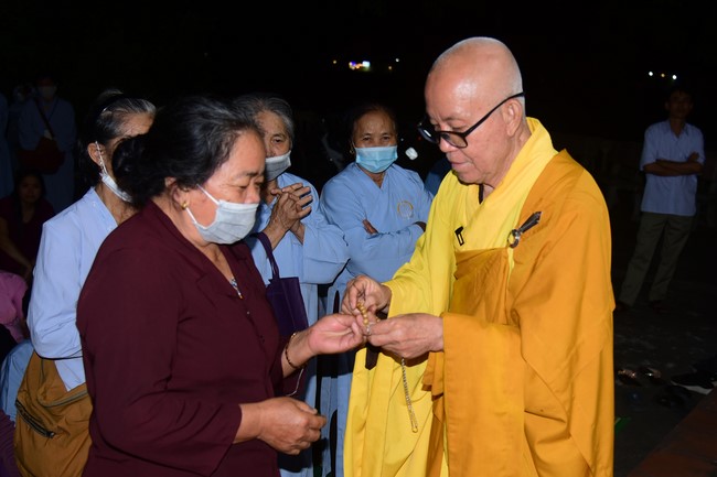 Lễ Cầu an ở chùa Linh Phượng, Nam Định