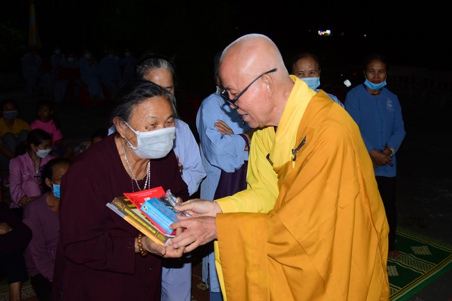 Lễ Cầu an ở chùa Linh Phượng, Nam Định