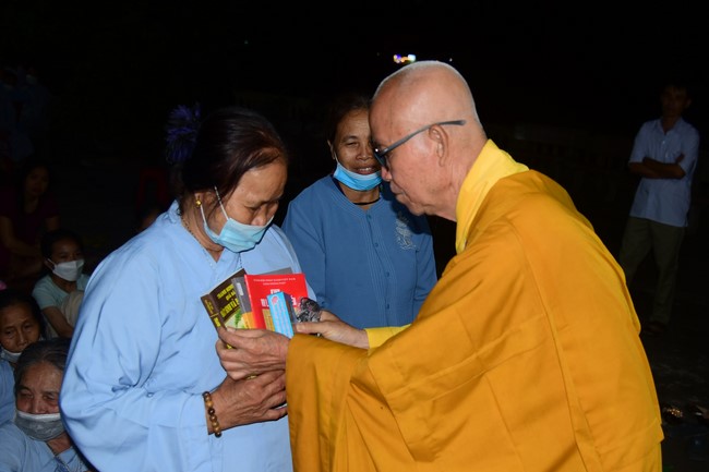 Lễ Cầu an ở chùa Linh Phượng, Nam Định