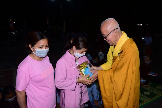 Lễ Cầu an ở chùa Linh Phượng, Nam Định