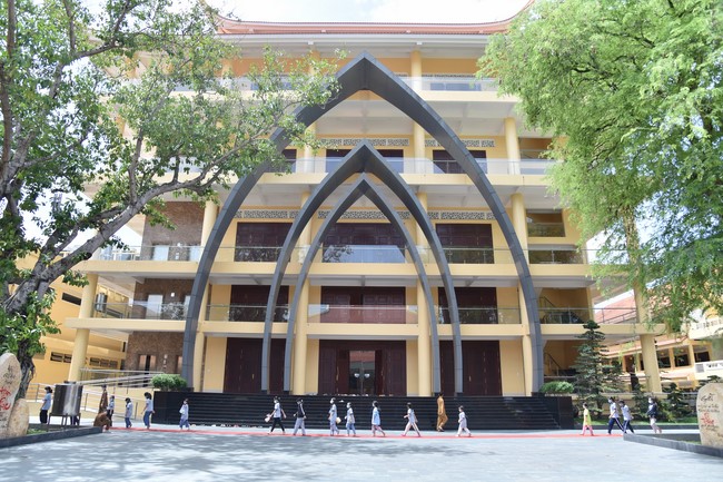 The 32nd Kid Playground