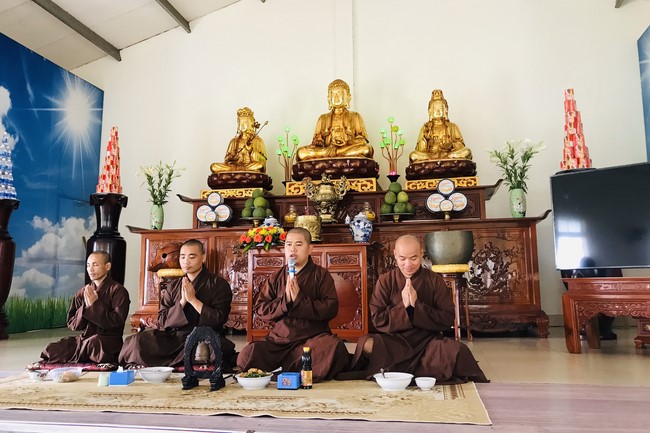 One - Day Retreat at Dong Cao pagoda