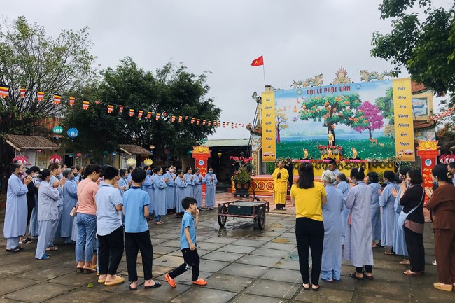 One - Day Retreat at Dong Cao pagoda