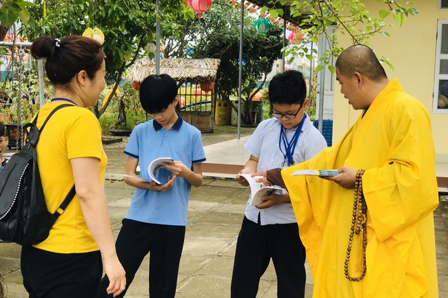 One - Day Retreat at Dong Cao pagoda