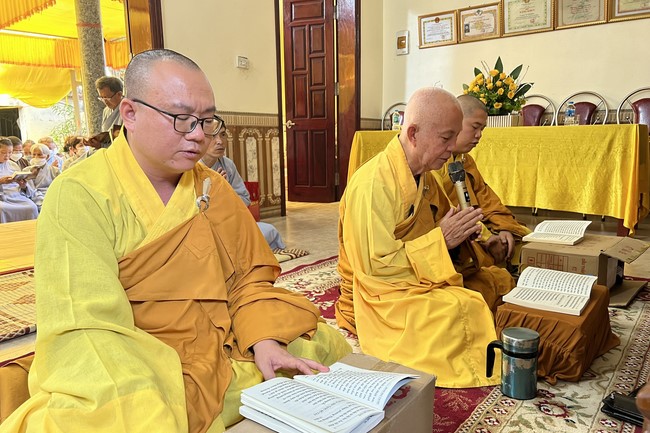 Cúng dường trai Tăng kỳ siêu tại Nam Định