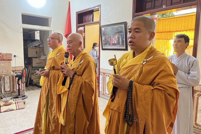 Cúng dường trai Tăng kỳ siêu tại Nam Định