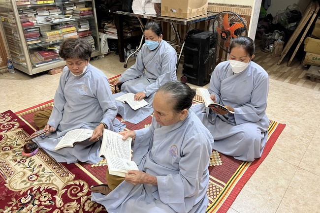 Cúng dường trai Tăng kỳ siêu tại Nam Định