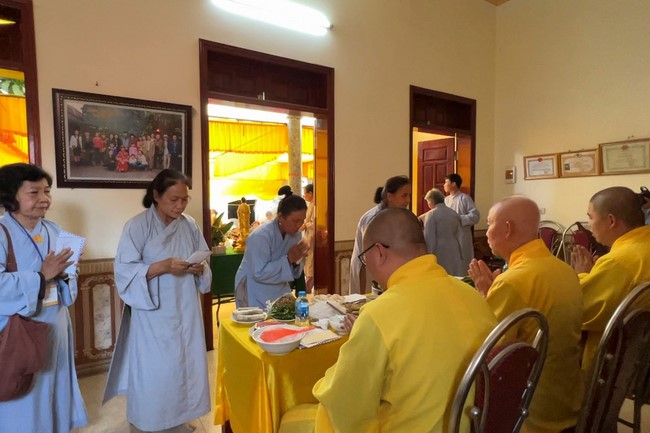 Cúng dường trai Tăng kỳ siêu tại Nam Định