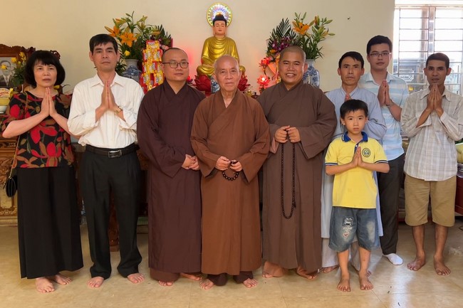 Cúng dường trai Tăng kỳ siêu tại Nam Định