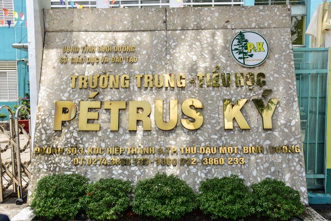 Sharing Dharma at Pétrus Ky Secondary - Primary School in Binh Duong