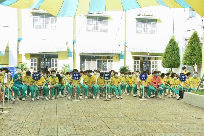 Sharing Dharma at Pétrus Ky Secondary - Primary School in Binh Duong