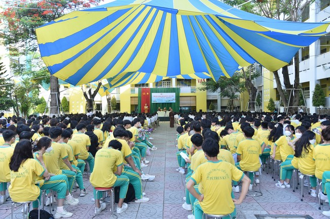Sharing Dharma at Pétrus Ky Secondary - Primary School in Binh Duong