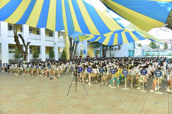 Sharing Dharma at Pétrus Ky Secondary - Primary School in Binh Duong